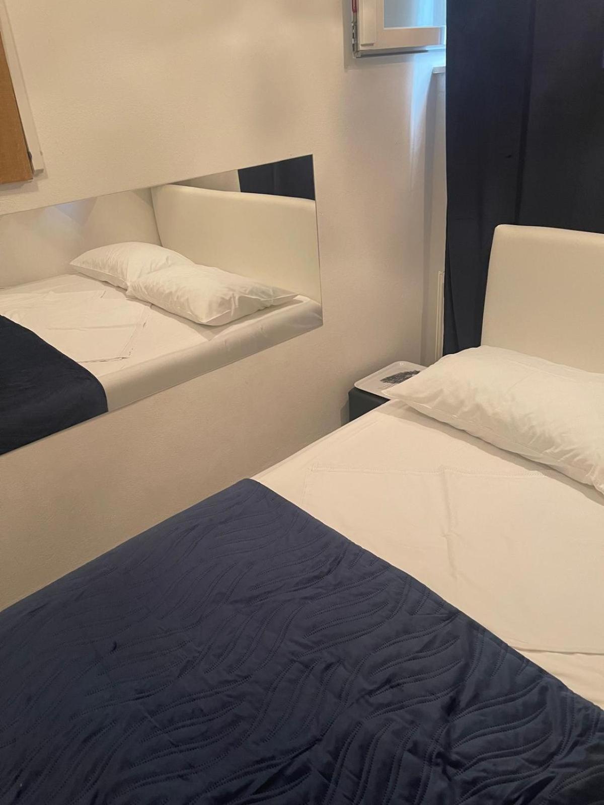 Apartmani Sea View ロクヴァ・ロゴズニツァ エクステリア 写真
